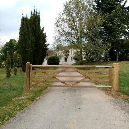 La Gurlanne Bed & Breakfast Lasseran