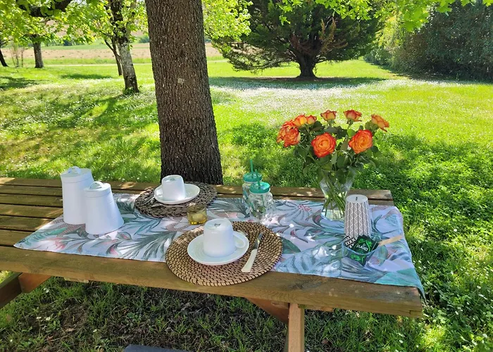 La Gurlanne 住宿加早餐酒店 Lasséran